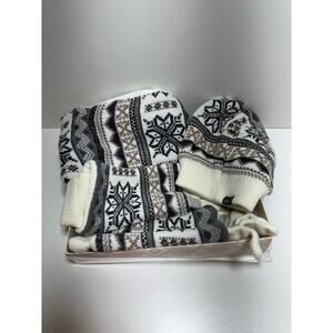 Muk Luks Fair Isle Winter Set Beanie Hat Infinity Scarf Gloves Wrist Warmer Set